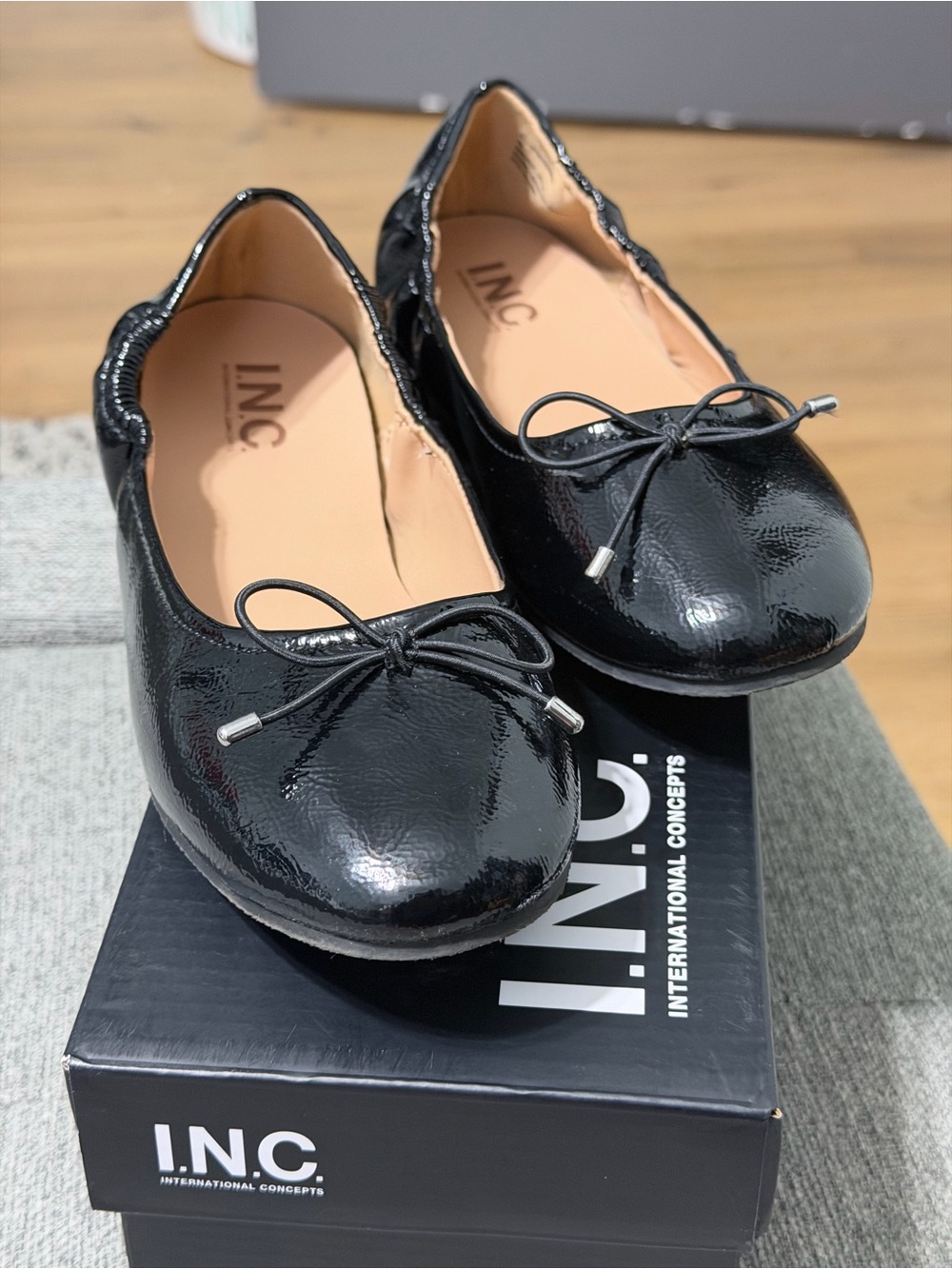 INC International Concepts Bella Black Patent Ballet Flats Size 4M